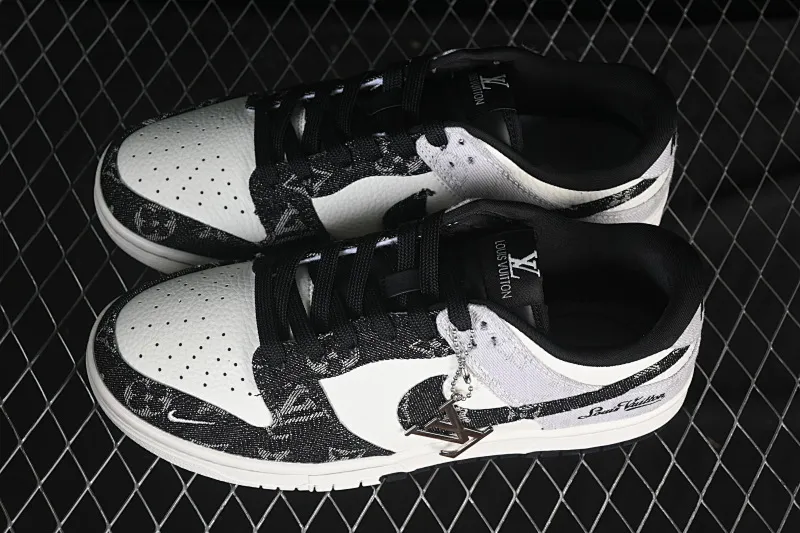 All categories Nk SB Dunk Series Nk SB Dunk Low High-end customized low-top sneakers Nike SB Dunk Low LV co-branded black and gray denim High-end customized low-top casual sneakers SC0601-473